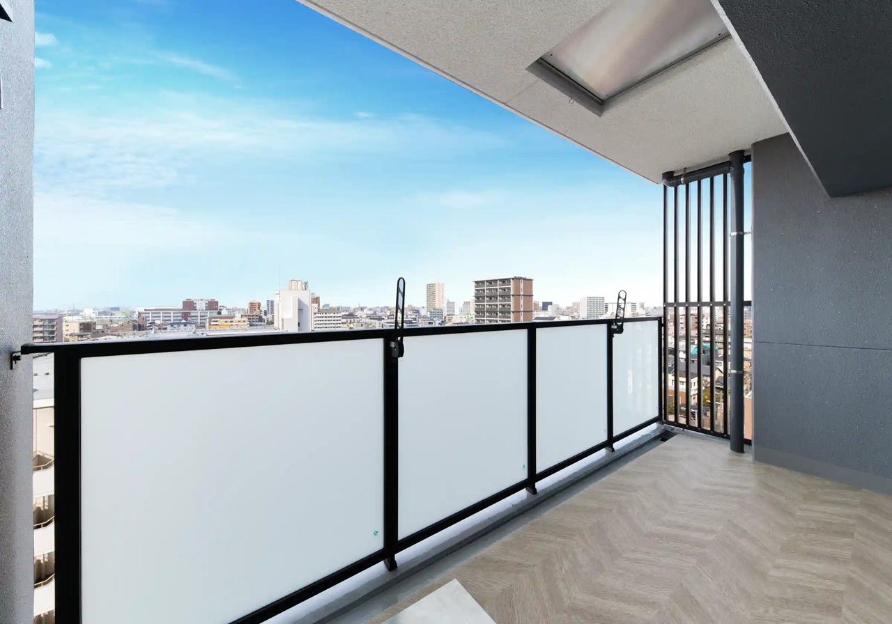 バルコニー
BALCONY