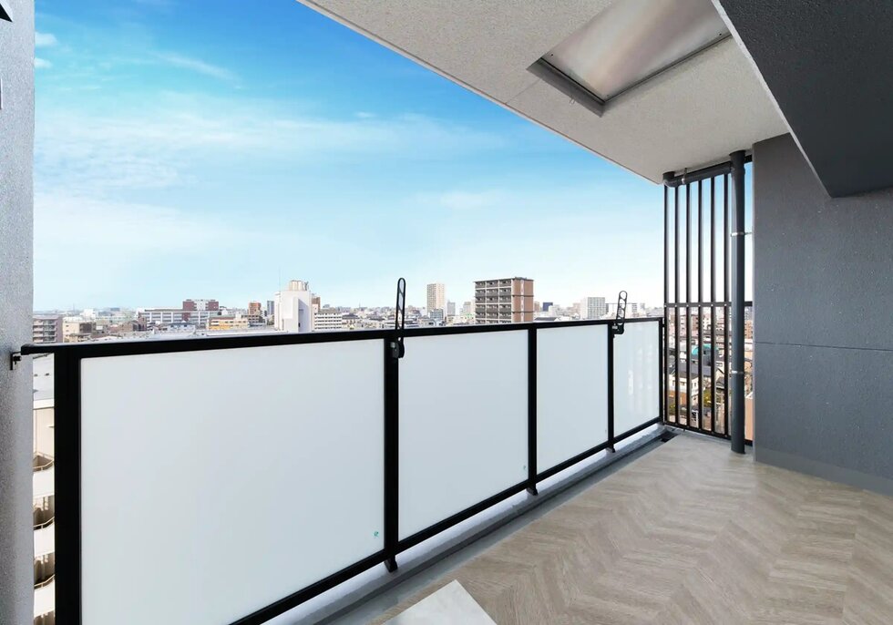 バルコニー
BALCONY