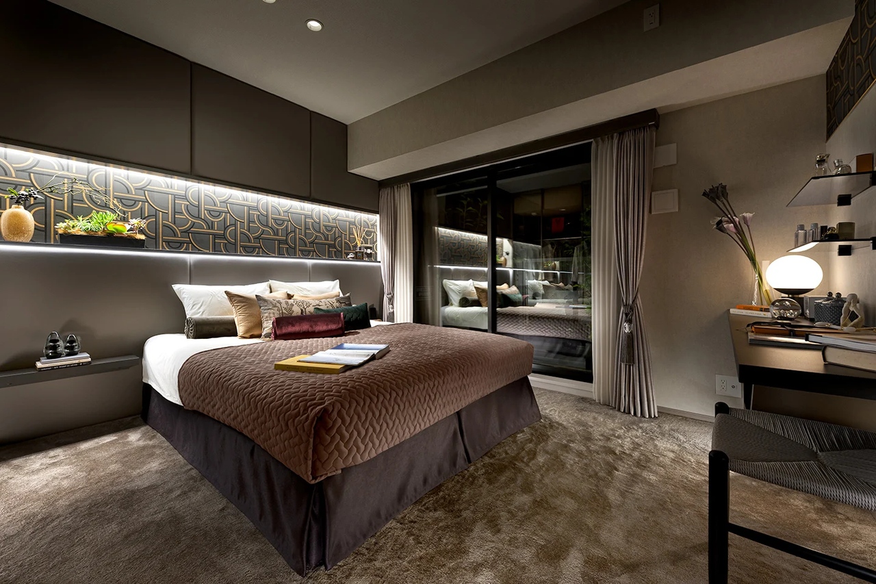 MASTER BEDROOM