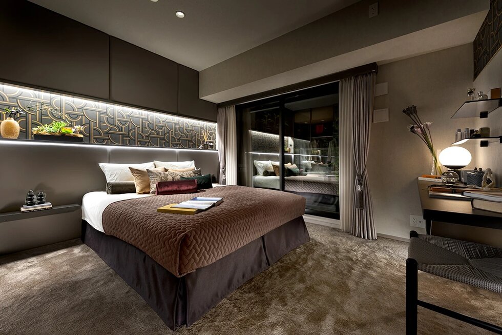 MASTER BEDROOM