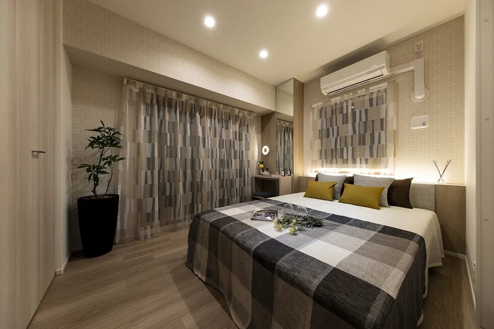 MASTER BED ROOM