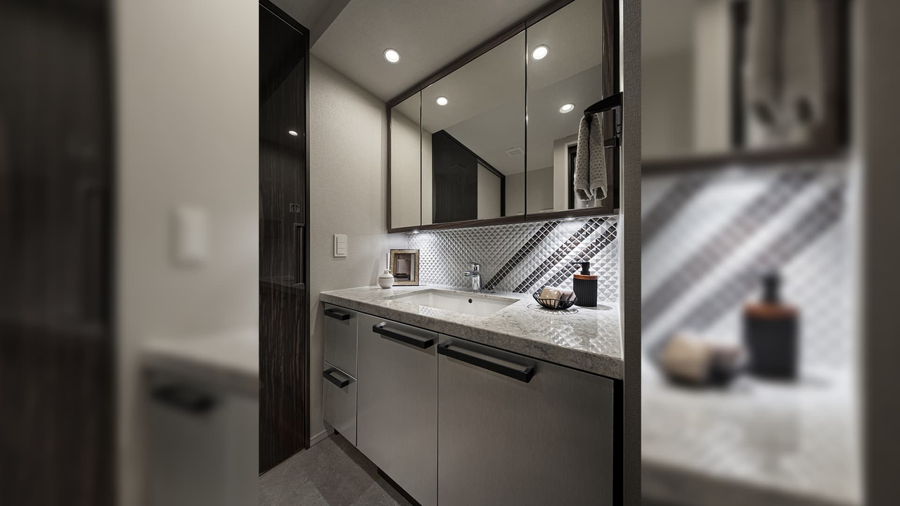 Powder room
