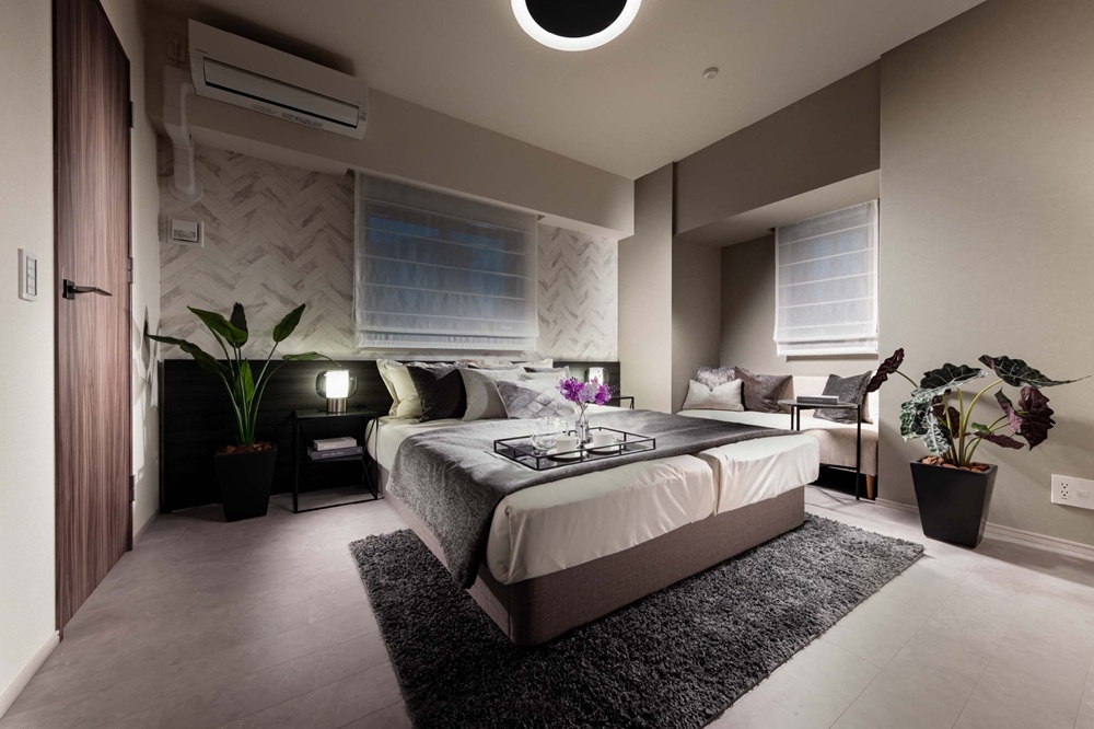 MASTER BEDROOM