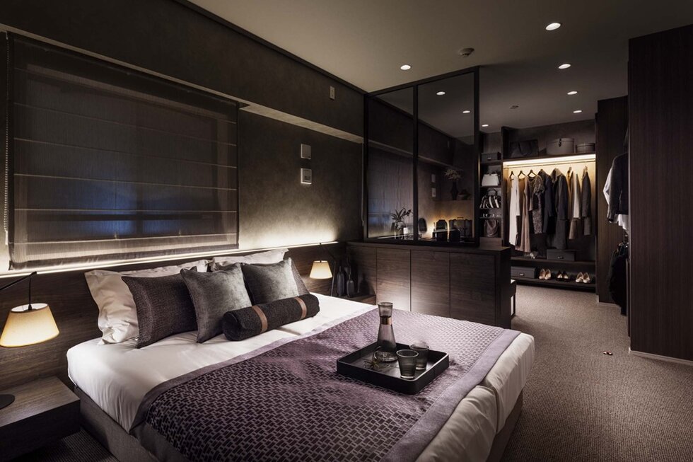 MASTER BED ROOM