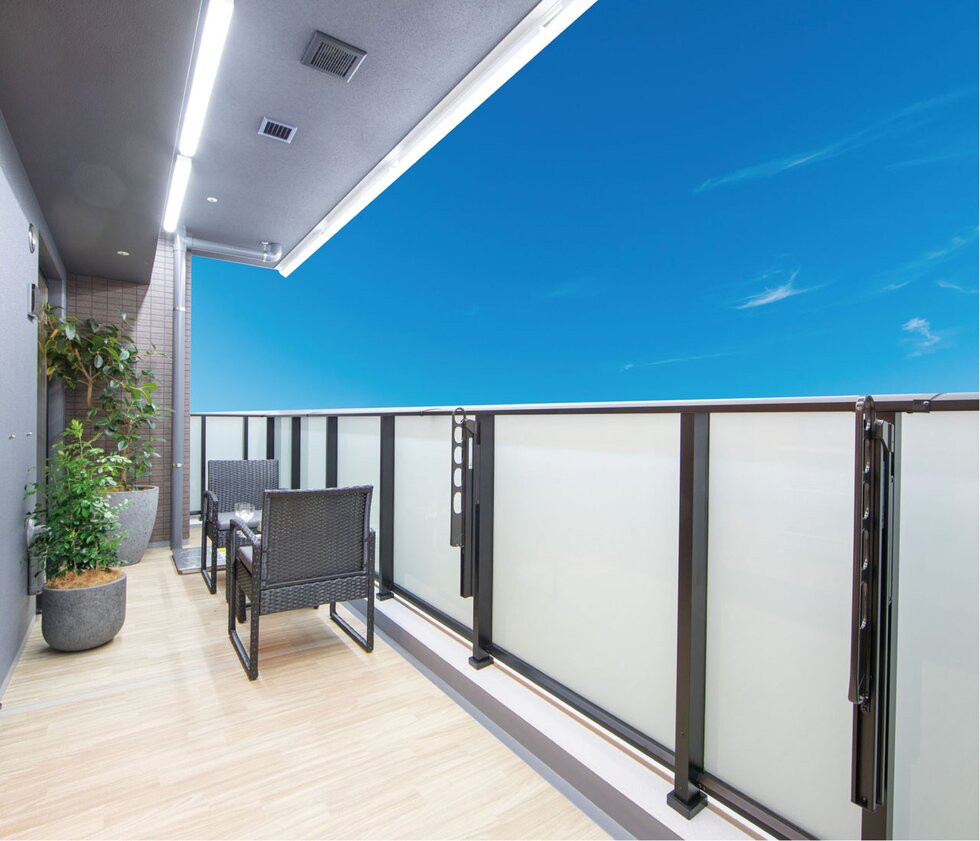 BALCONY