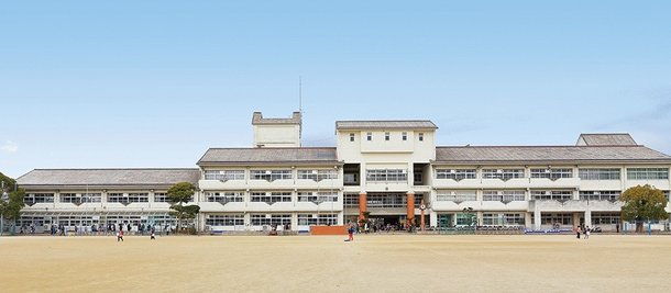 粕屋町立中央幼稚園 )/粕屋町立粕屋中央小学校