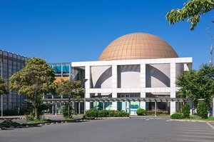 豊川市中央図書館