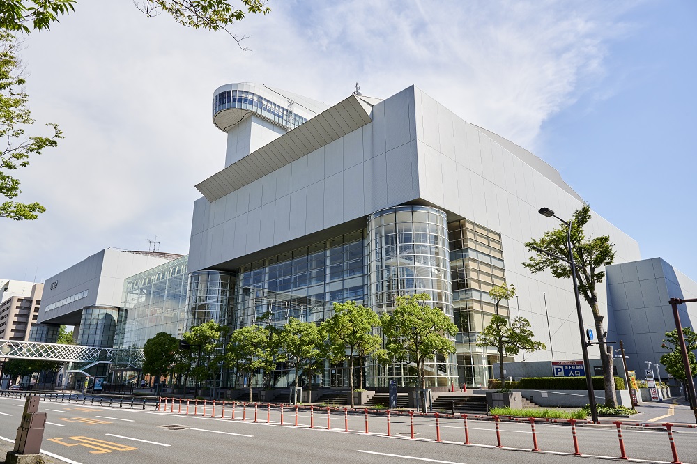 iichiko 総合文化センター