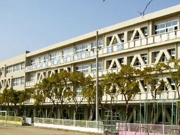 北小学校
