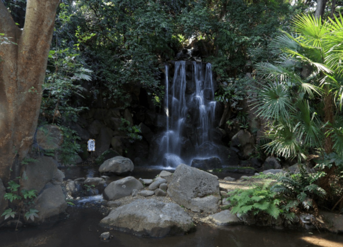 名主の滝公園
