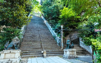 出世の石段