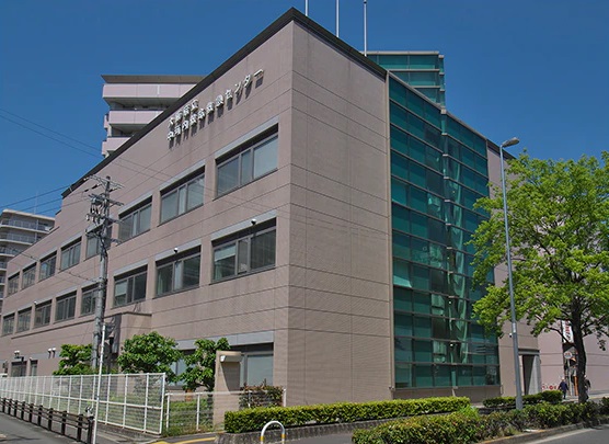 大阪府立中河内救命救急センター
〈救命救急センター〉