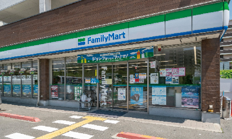 ファミリーマート茨木彩都やまぶき店