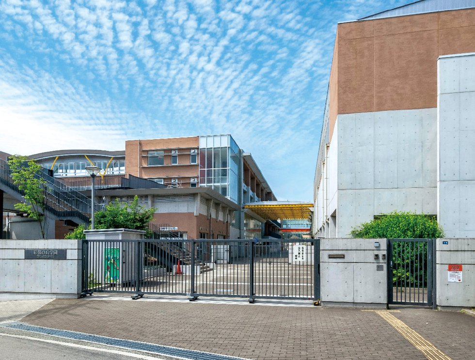 市立彩都の丘学園（市立彩都の丘小学校・中学校）