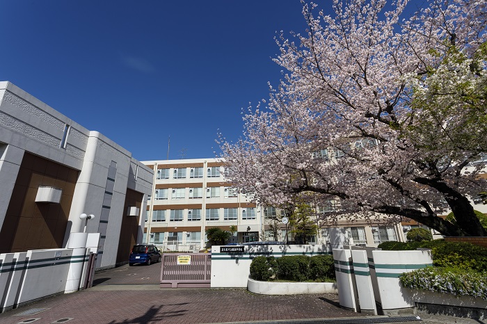 藤森中学校