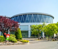 鶴見スポーツセンター