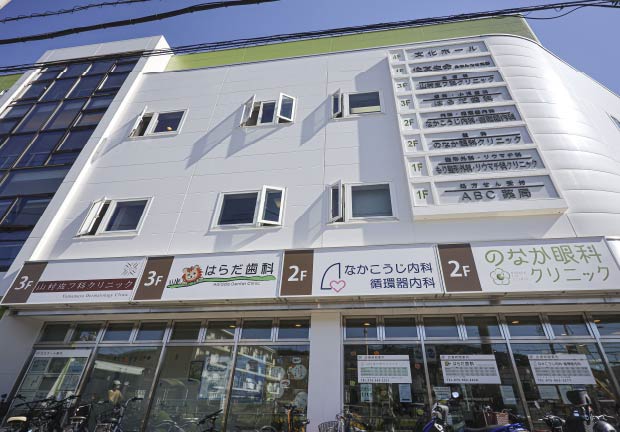 なかこうじ内科・循環器内科/のなか眼科
クリニック/はらだ歯科/山村皮フ科クリニック