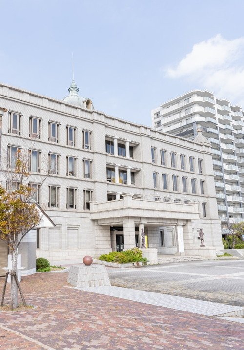 唐津市近代図書館