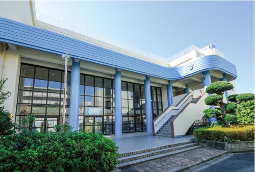 市場小学校