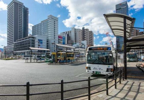 福山駅前バス乗り場