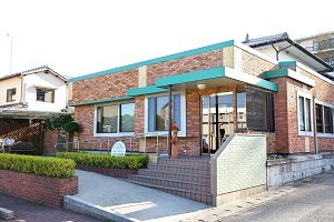 フジイ歯科