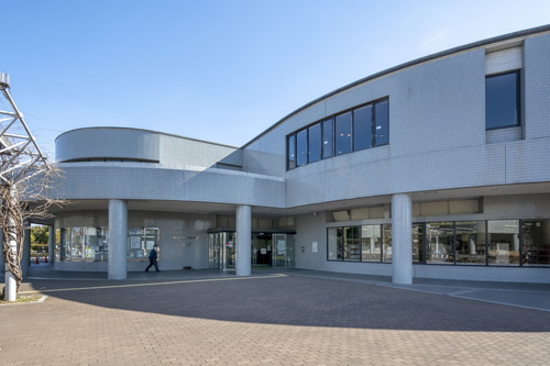 加古川市立中央図書館