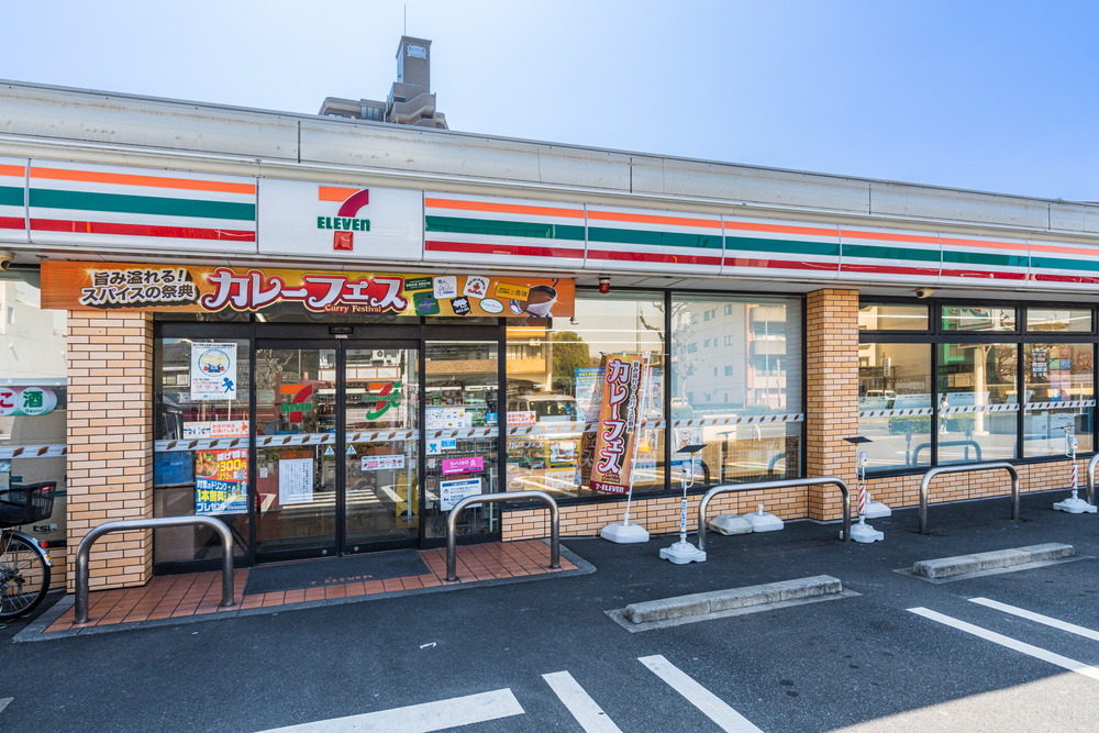 セブンイレブン名古屋泉三丁目店