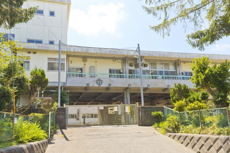 鎌倉市立山崎小学校