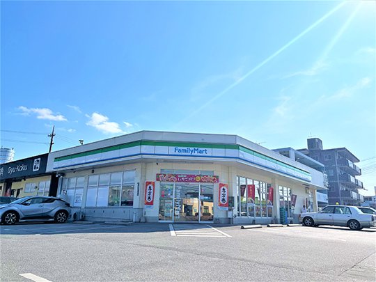 ファミリーマート 美里仲原店