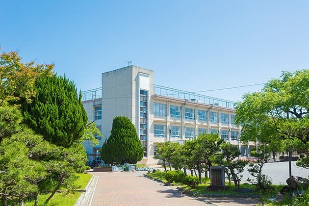 平塚市立港小学校