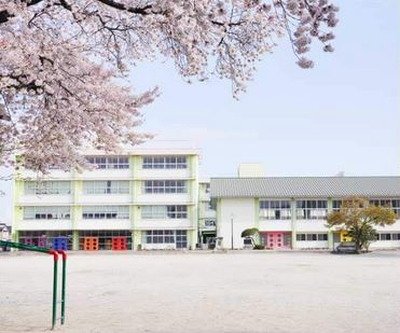 市立東小学校