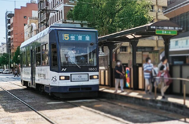 「市役所」電停C・Dホーム