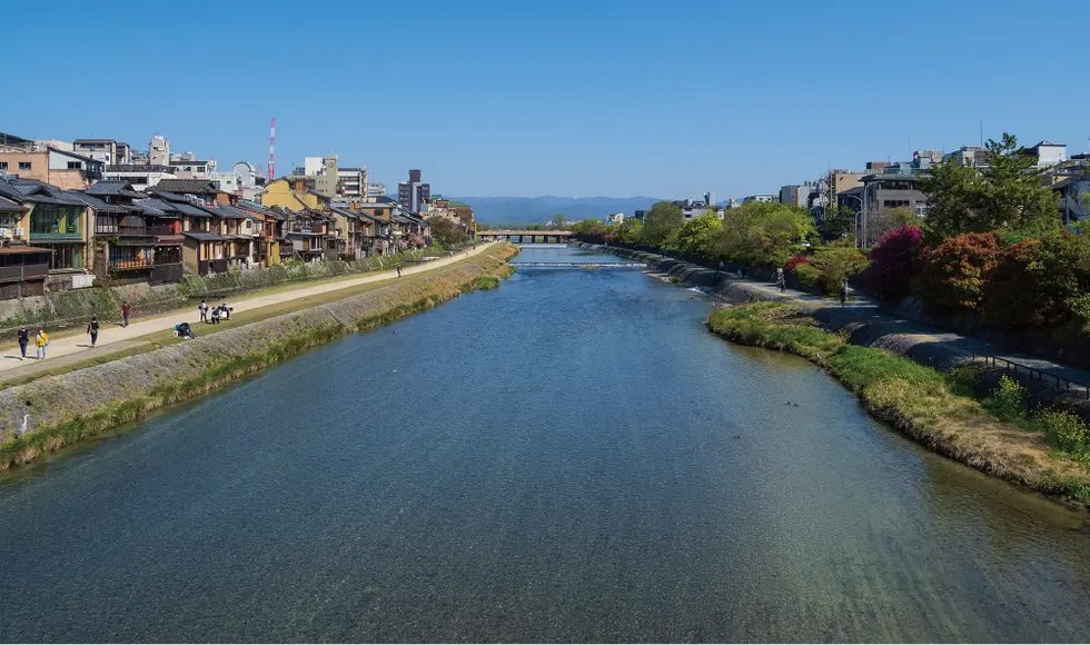 鴨川（四条大橋）