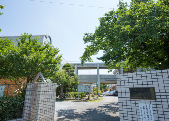 市立 宮中学校