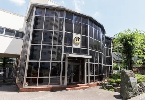 前津中学校