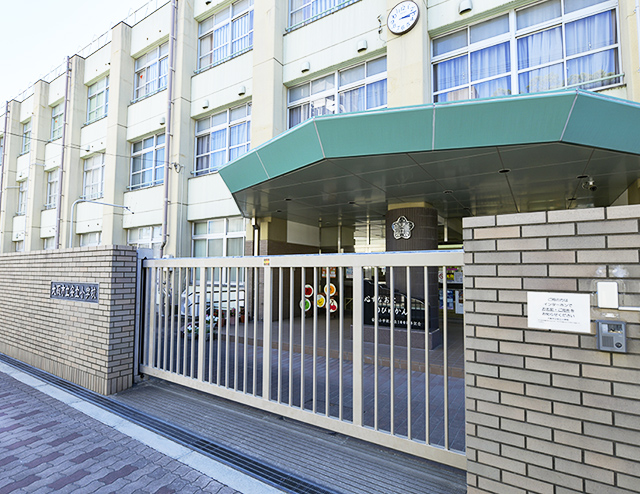 市立安立小学校