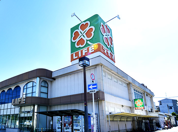 ライフ御崎店