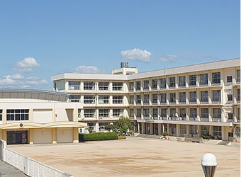 市立鳥羽小学校