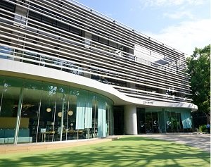 区立中央図書館
