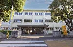 徳島市城西中学校