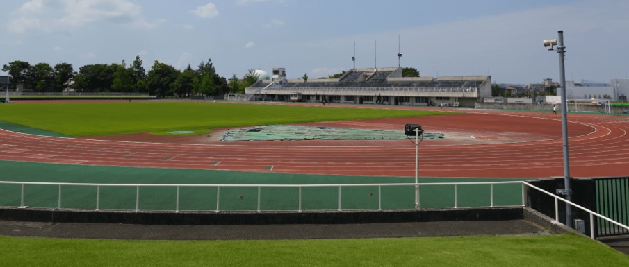 長岡市営陸上競技場