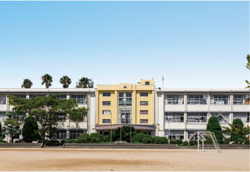 藤山中学校