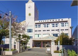 四日市市立中部中学校