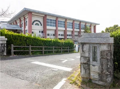 諫早市立御館山小学校