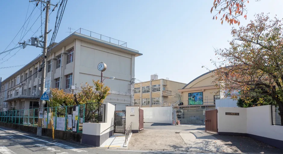 市立久世中学校