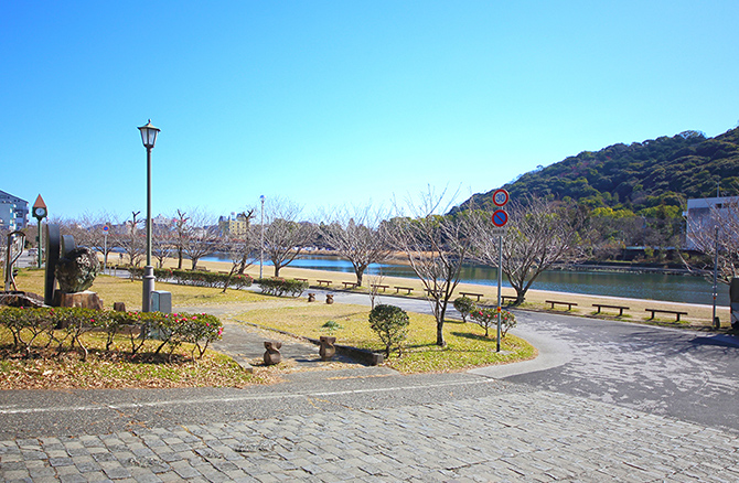 鏡川みどりの広場