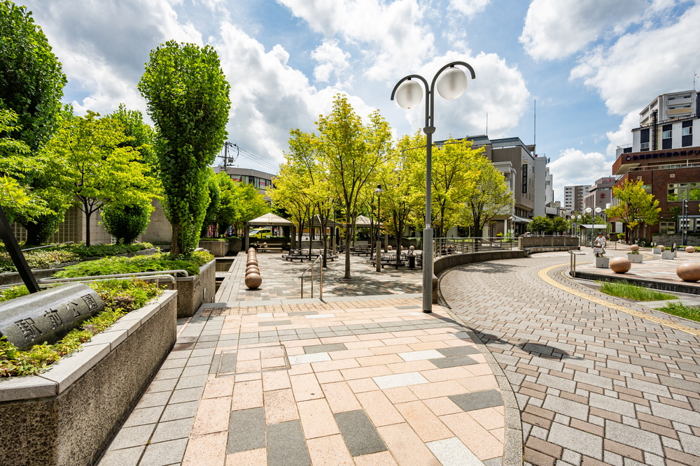 弘前駅前公園