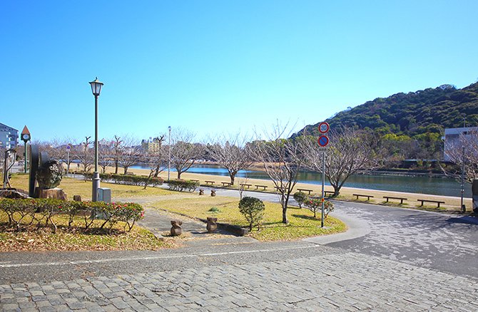 鏡川みどりの広場