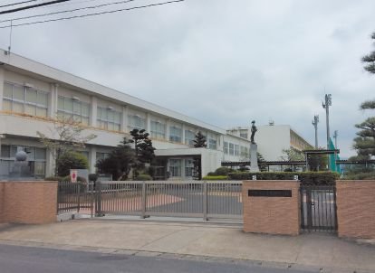 市立 崇化館中学校