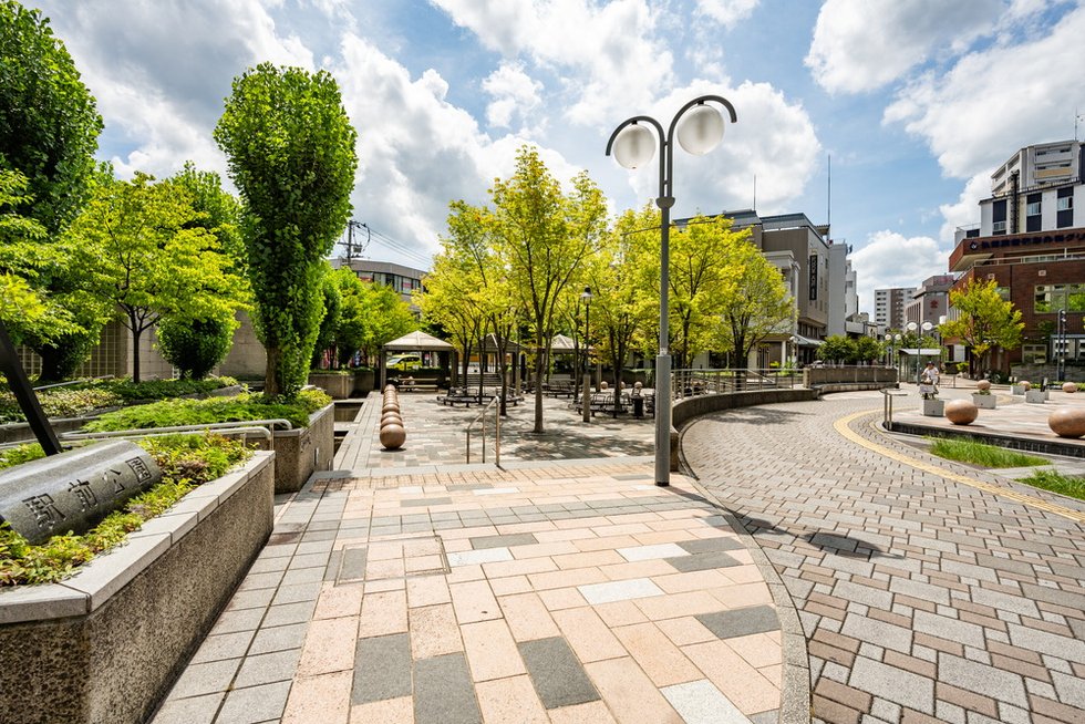 弘前駅前公園